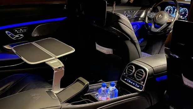 The Essential Role of Chauffeured Services in High-Stakes Business Meetings