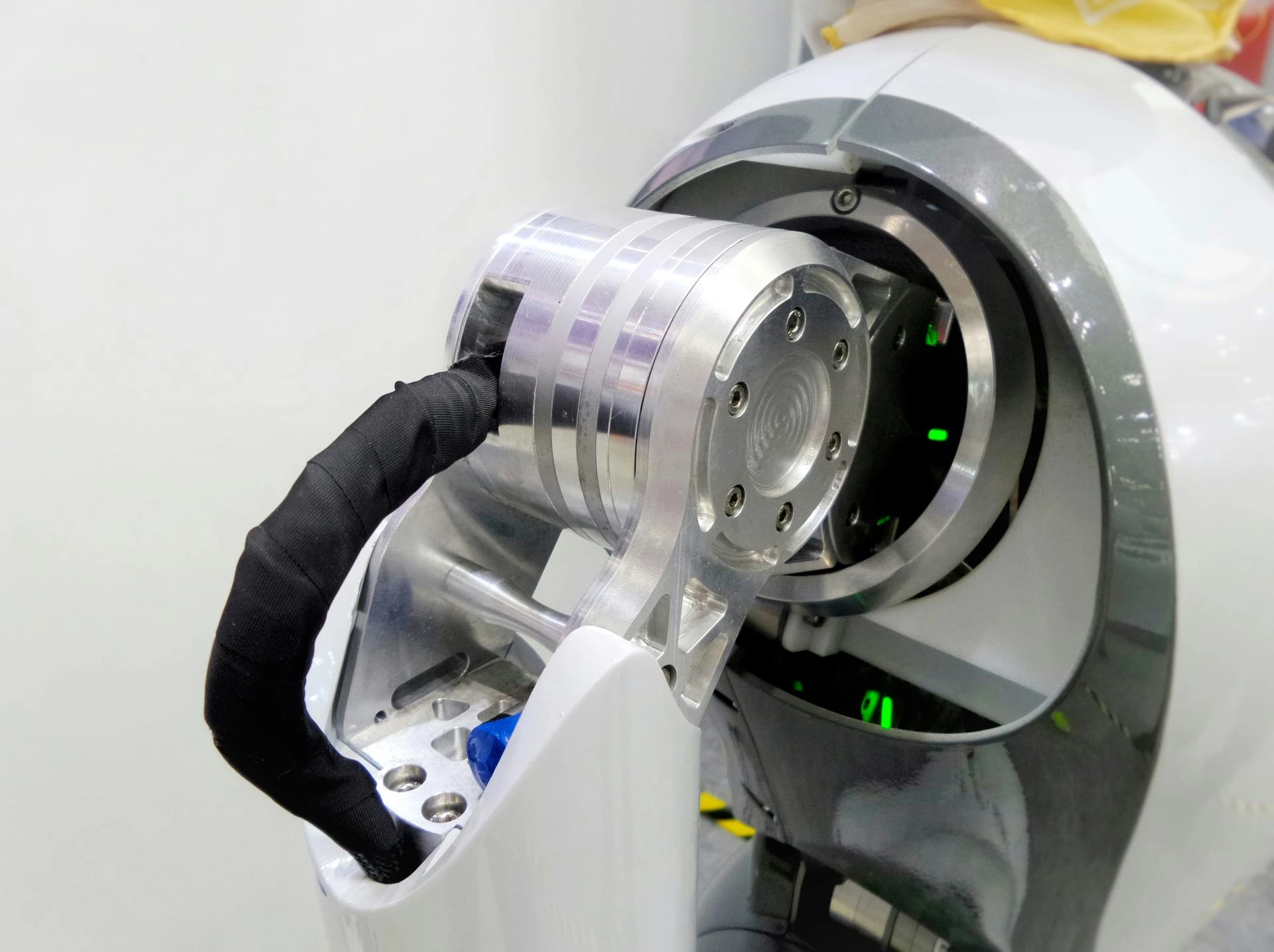 The Evolution of Servo Motors: From Simple Motion Control to Complex Industrial Applications