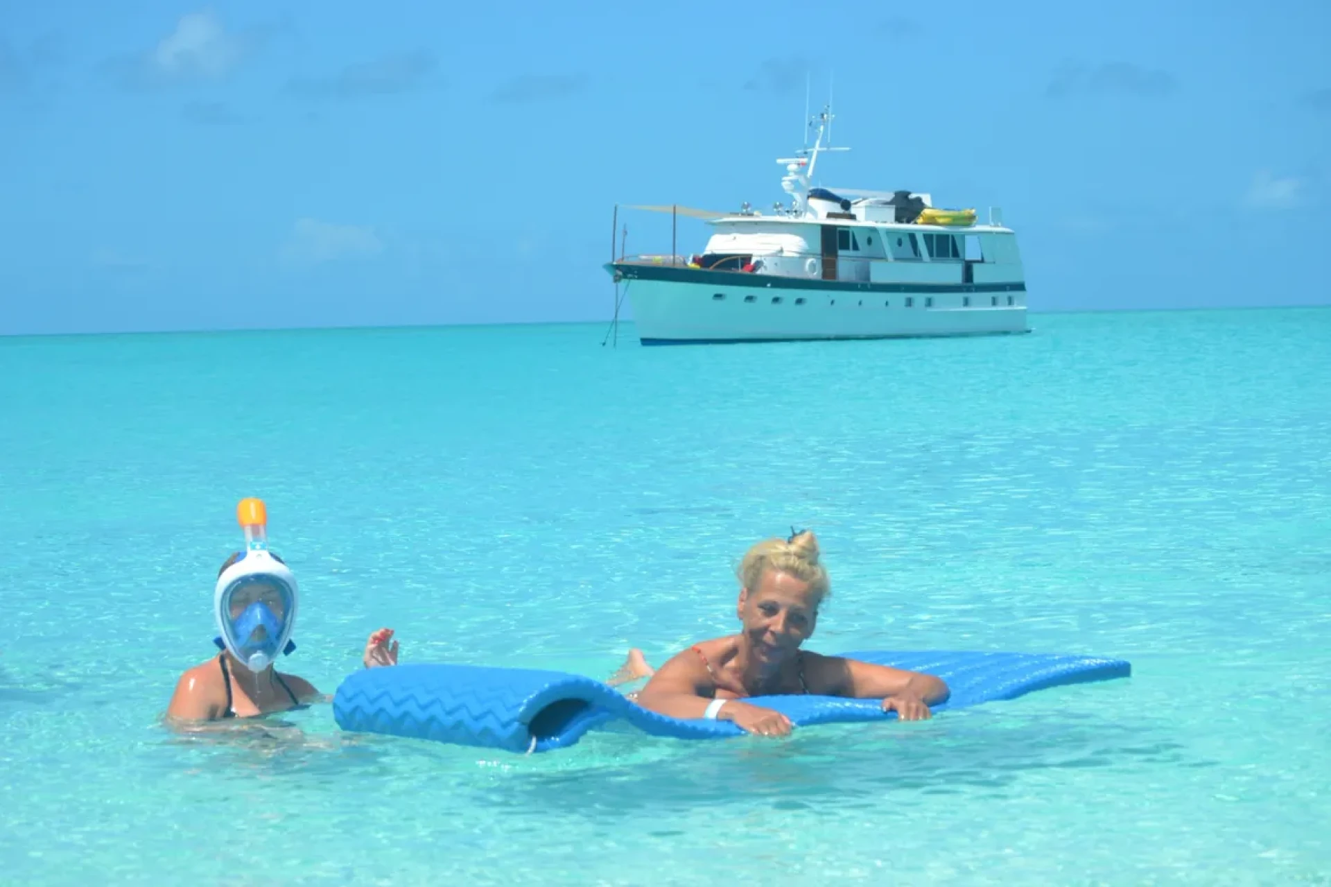 Nassau Boat Charter: Discover the Bahamas in Style and Comfort