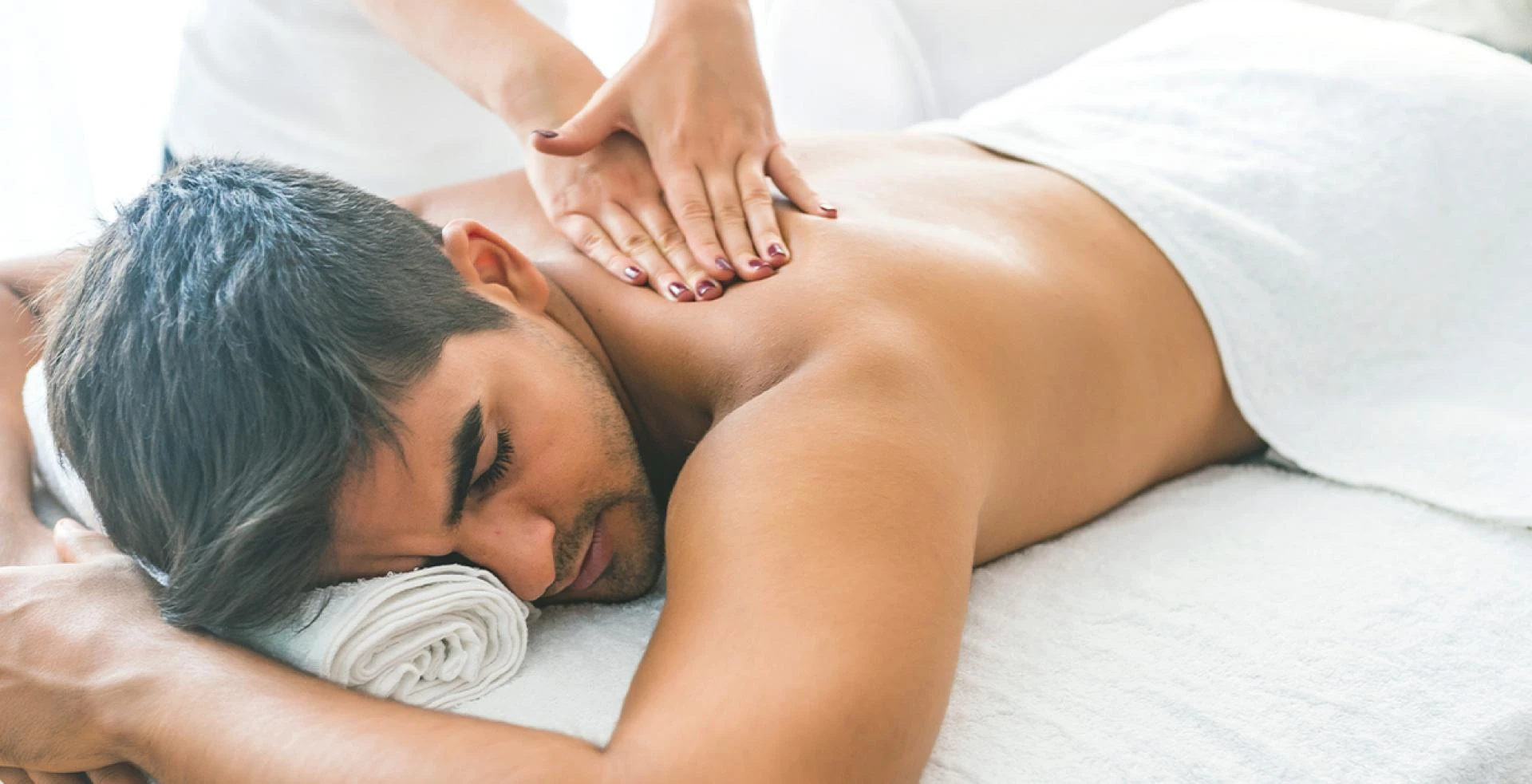 Swagmee Gives 5 Reasons to Choose a Massage at Home !!