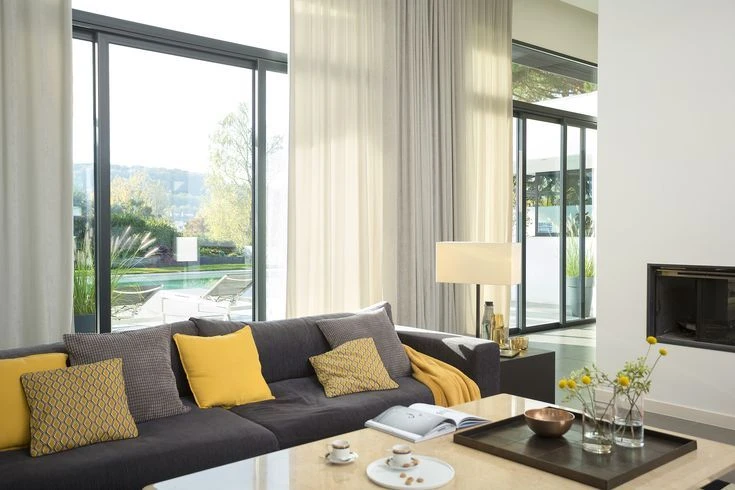 The Ultimate Smart Curtain Guide. Transform your surroundings.