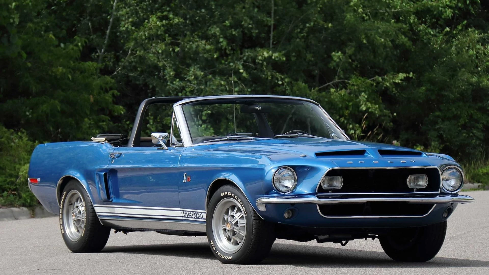 What Are the Rarest Features Found on the 1968 Shelby GT500KR Convertible?