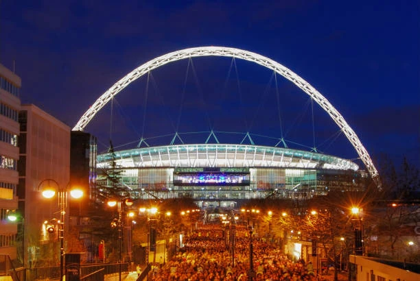 Football Stadiums Around the World: Iconic Arenas, Historic Grounds, and Modern Marvels!