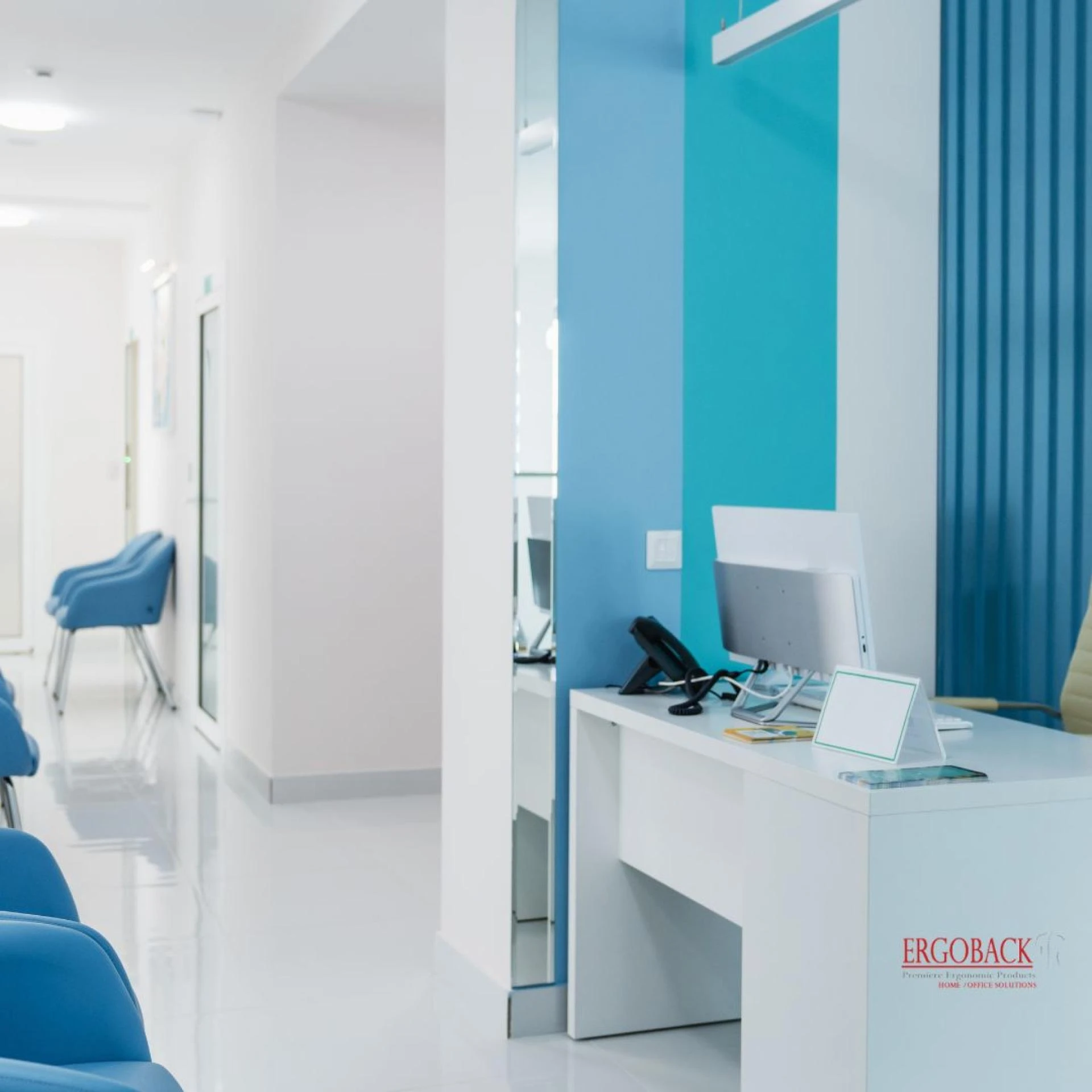 5 Stylish Reception Desks for Sale You’ll Love