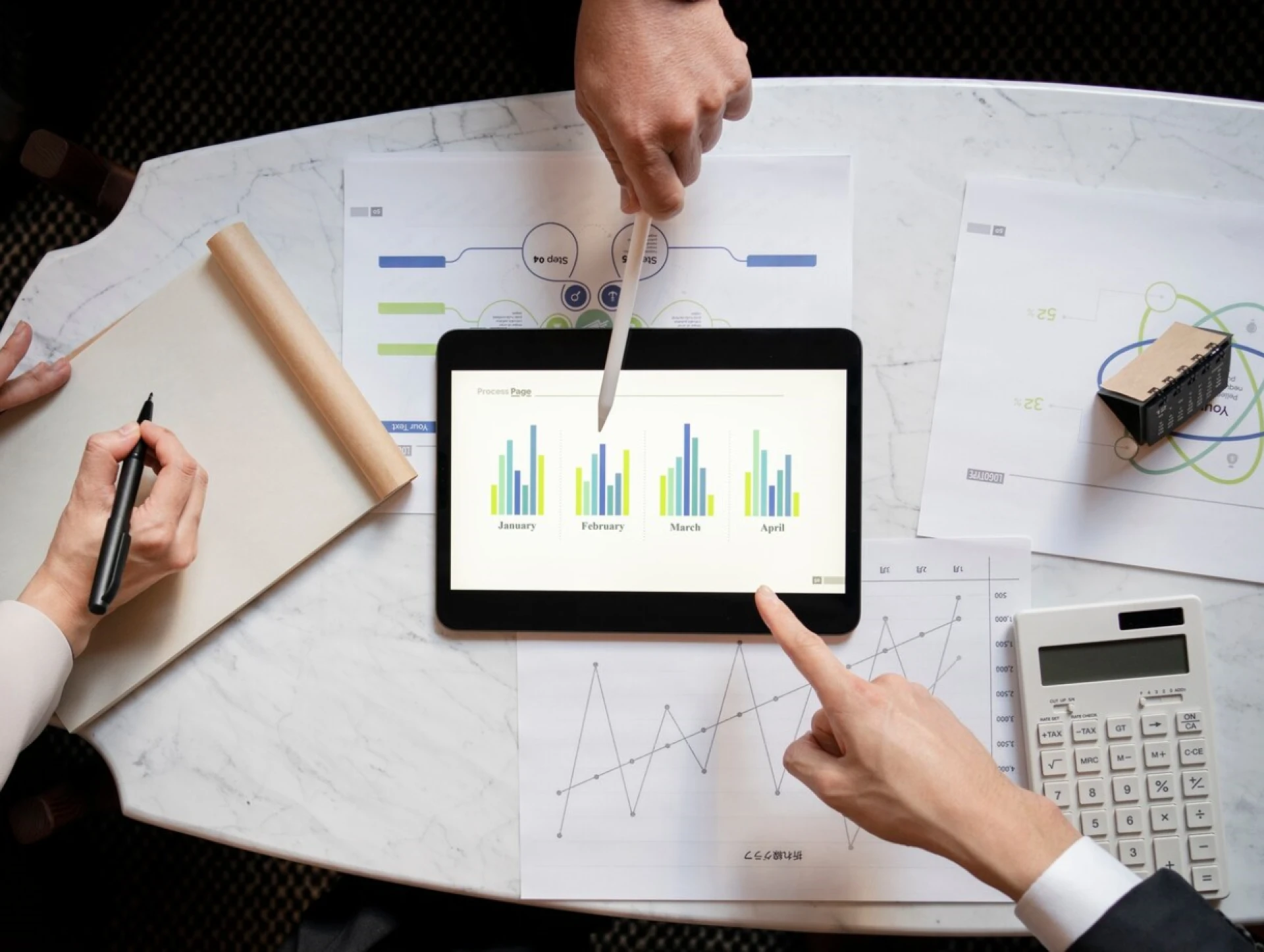 Artificial Intelligence (AI) for Debt Collection in 2025: Smarter Recovery, Happier Customers