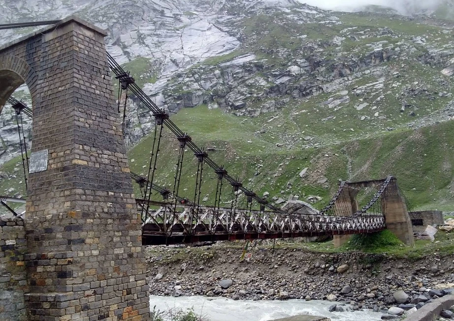 Discover Chaturu Village: A High-Altitude Escape in Lahaul Valley