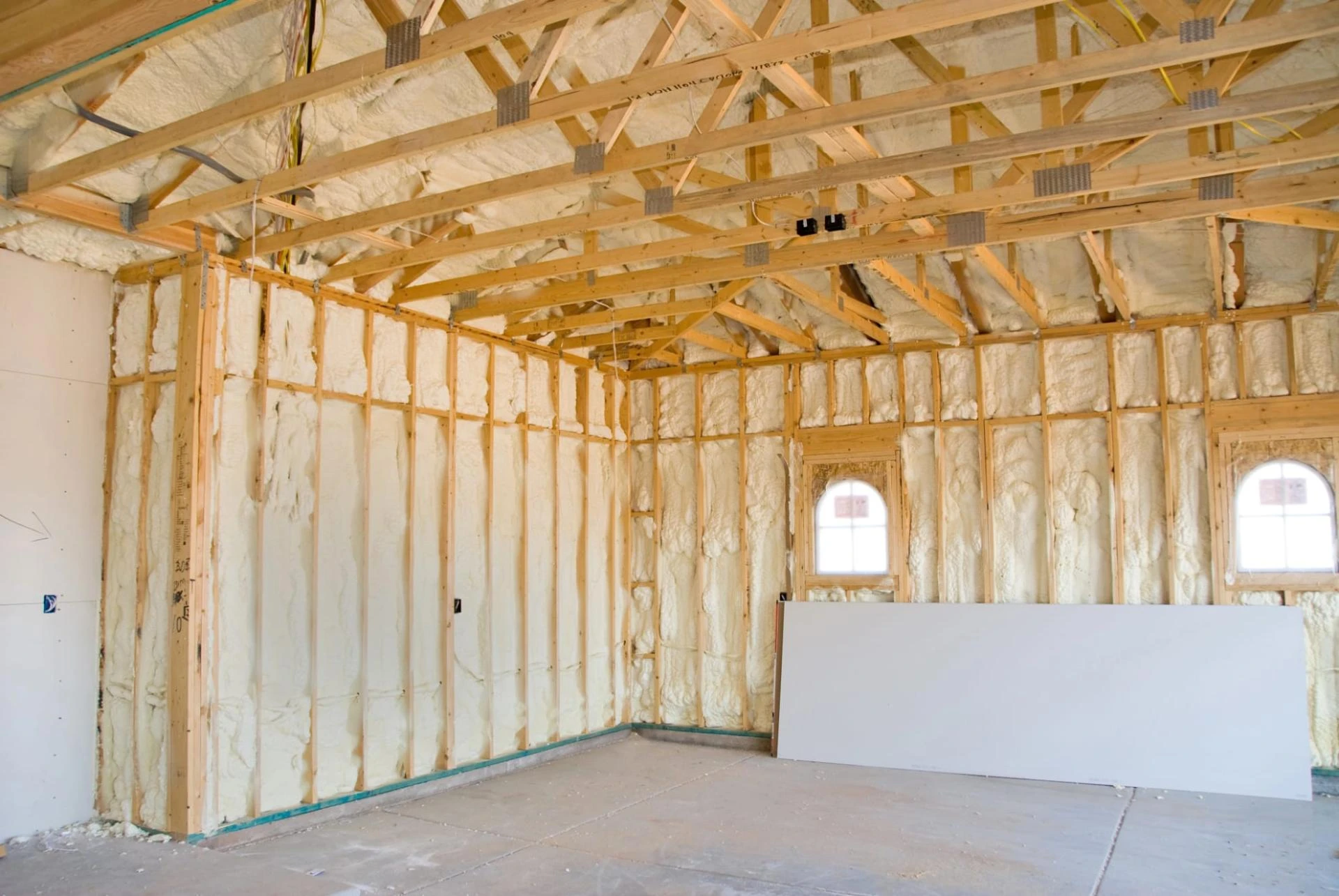 Building or Renovating in Wolf Creek, OR? Here's Why Insulation Should Come First