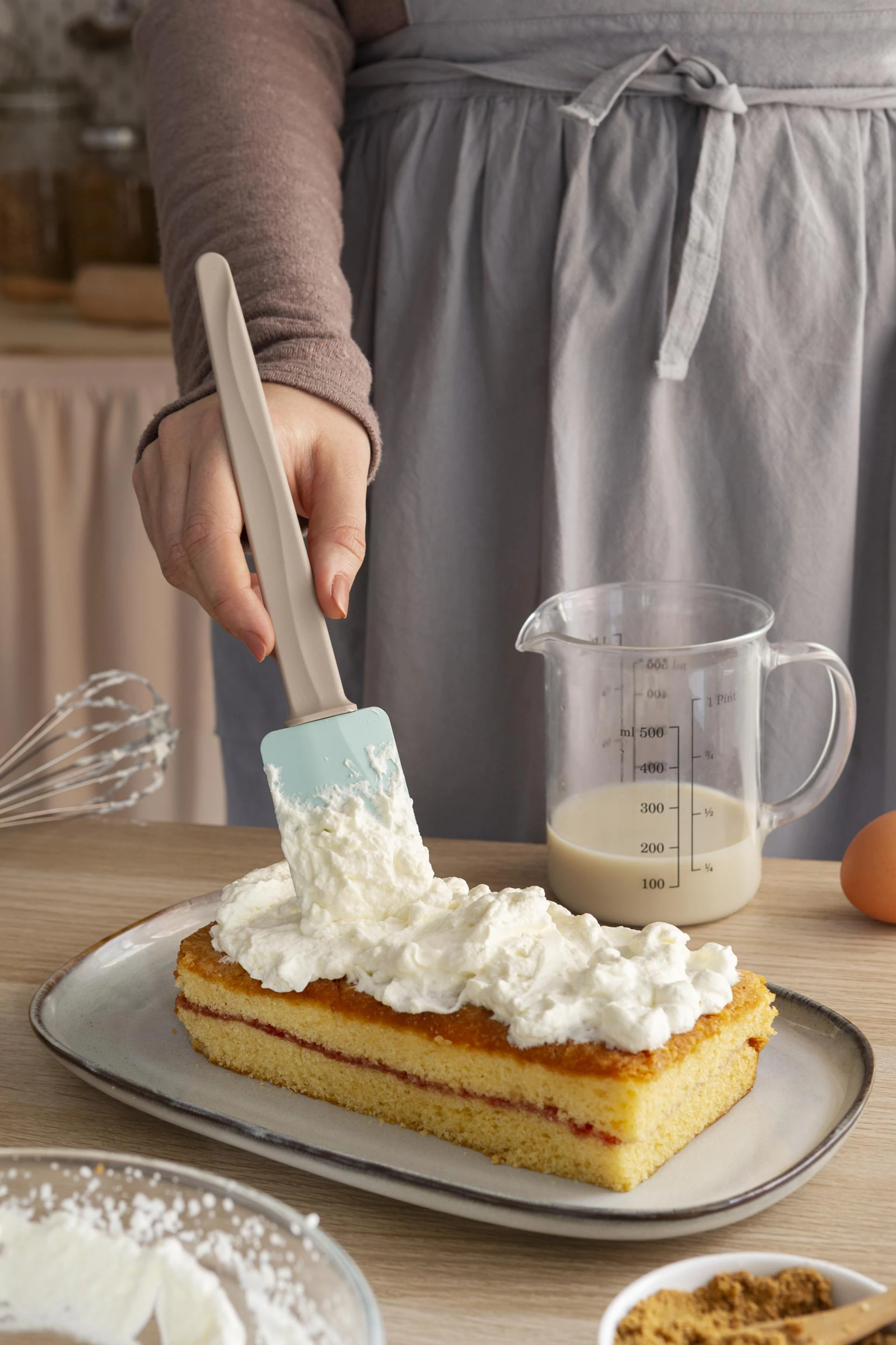 Perfect Your Mary Berry Victoria Sponge: Tips for a Fluffy Cake