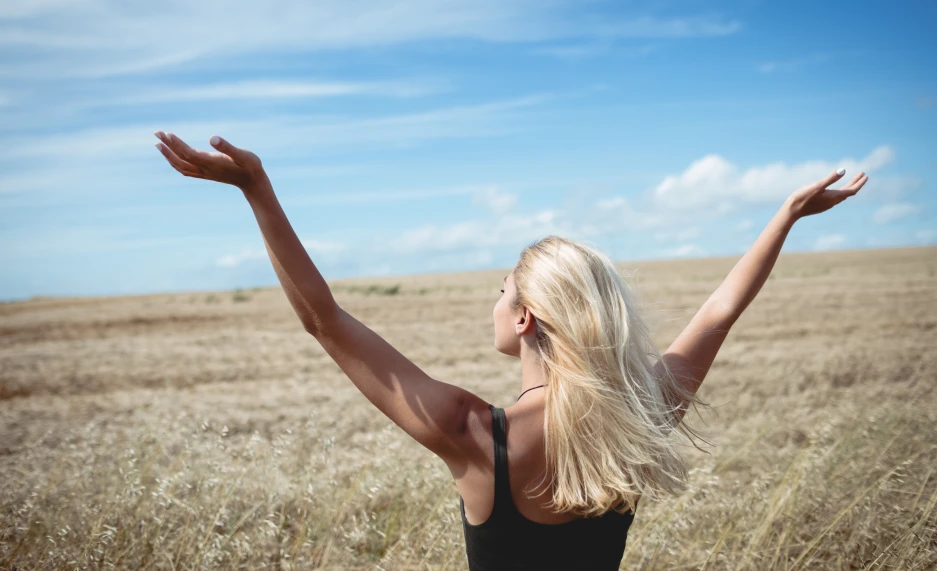 Heart Chakra Blockages: Causes, Symptoms, and Healing Techniques