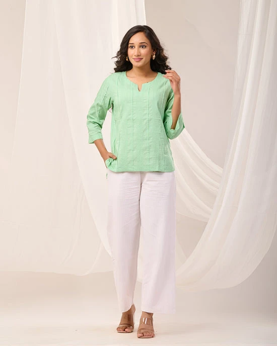 Enhance your Style with the Best Cotton and Linen Kurtis at Swaach