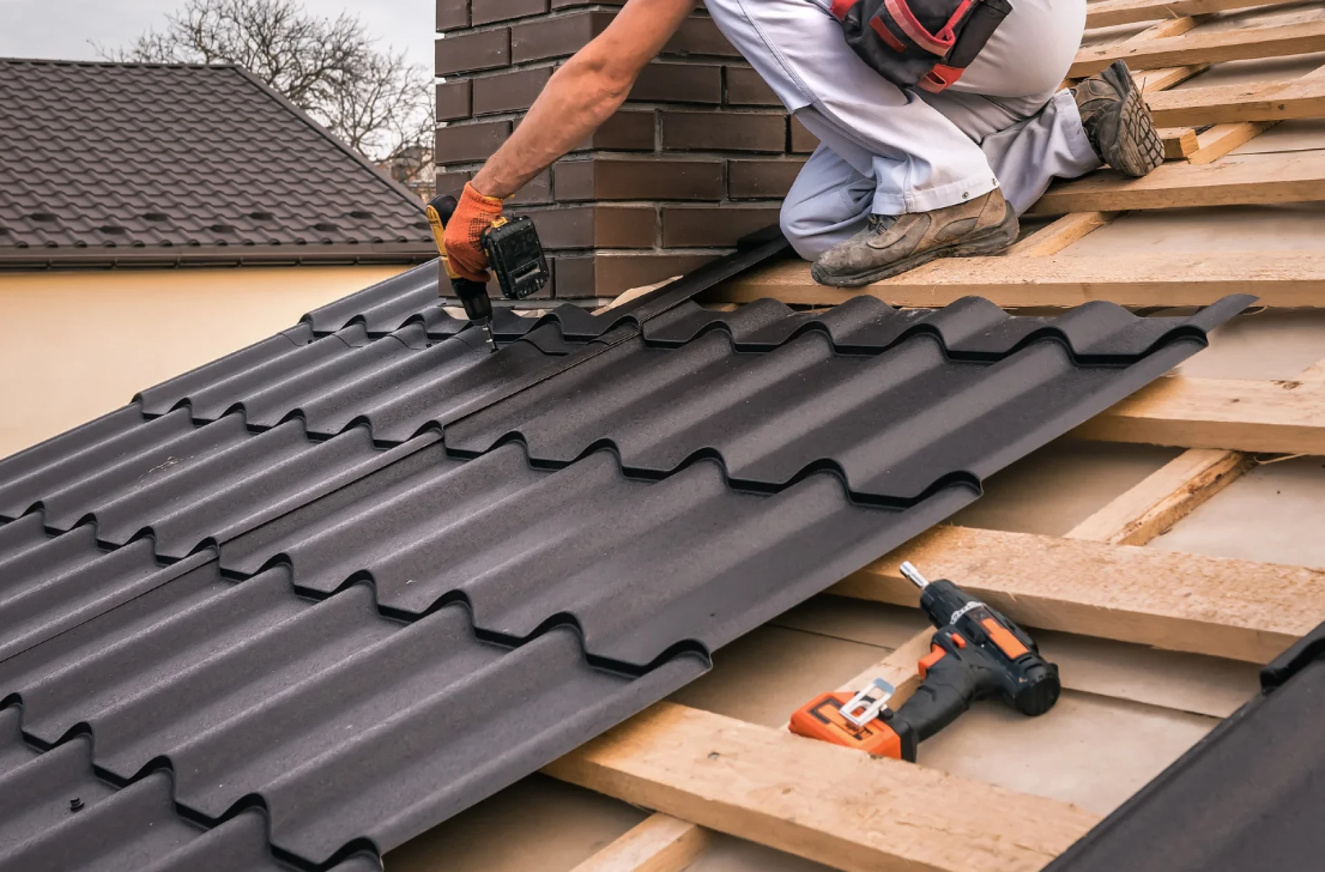 Finding the Right Metal Roofer in Your Area