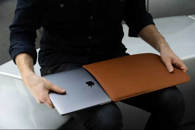 The Leather Laptop Bag Era: New Trends Rising