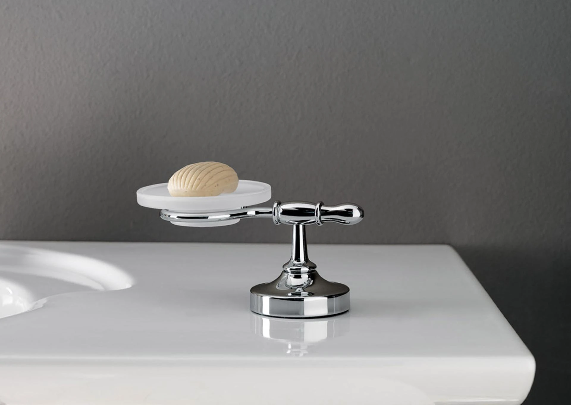 What features make custom soap boxes ideal for organic soap brands?