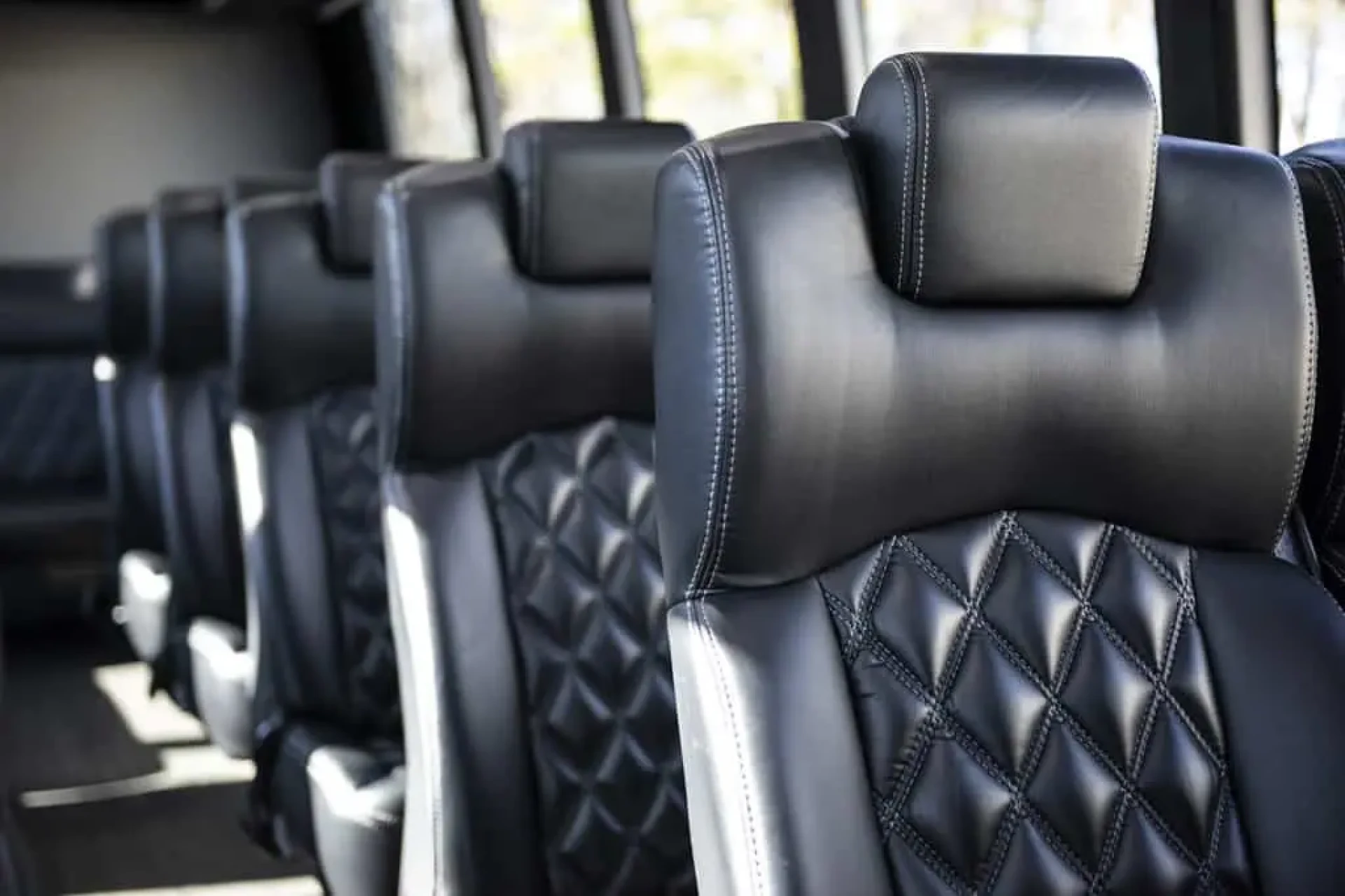 The Perks of Pre-Booking Airport Transportation: Avoiding Delays, Fees, and Hassles