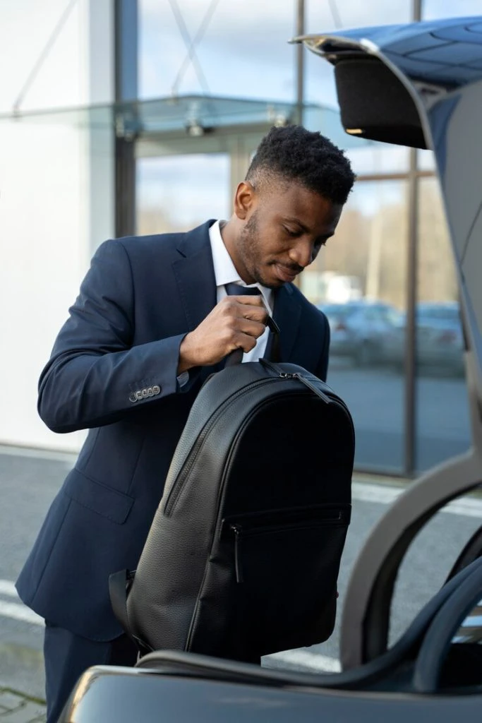 The Perks of Pre-Booking Airport Transportation: Avoiding Delays, Fees, and Hassles