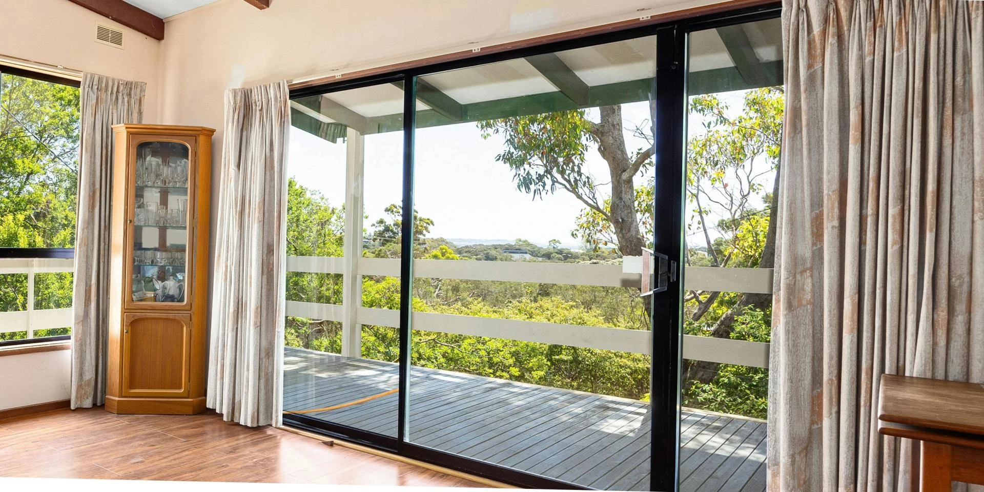 Essential Guide: Finding the Ideal Door Hinges for Aluminium Doors