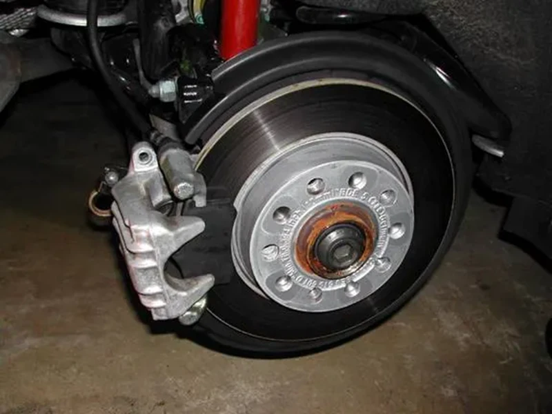 What Are the Warning Signs of Brake Problems in Ford Vehicles?