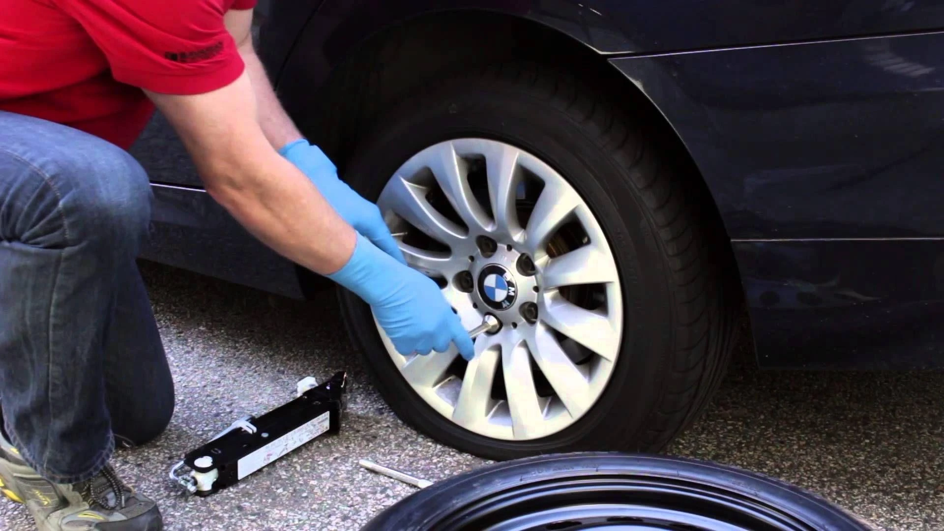 What Tools Are Needed for a Flat Tire Change?
